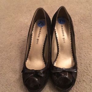 Madden Girl pumps